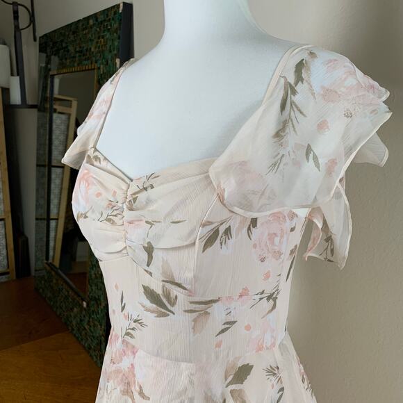 NEW WAYF Size M Abby Off-the-Shoulder Maxi Tiered Dress In Blush Bouquet - Picture 4 of 15